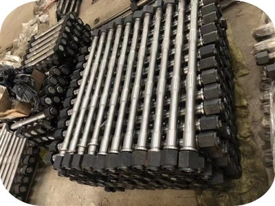 DQ Machinery ražo augstas kvalitātes rezerves daļas hidraulisko akmeņu lauzēju detaļām, domkrata āmurs cauri skrūvei SB70 SB81 SB100 SB121 SB151 HB20G HB30G